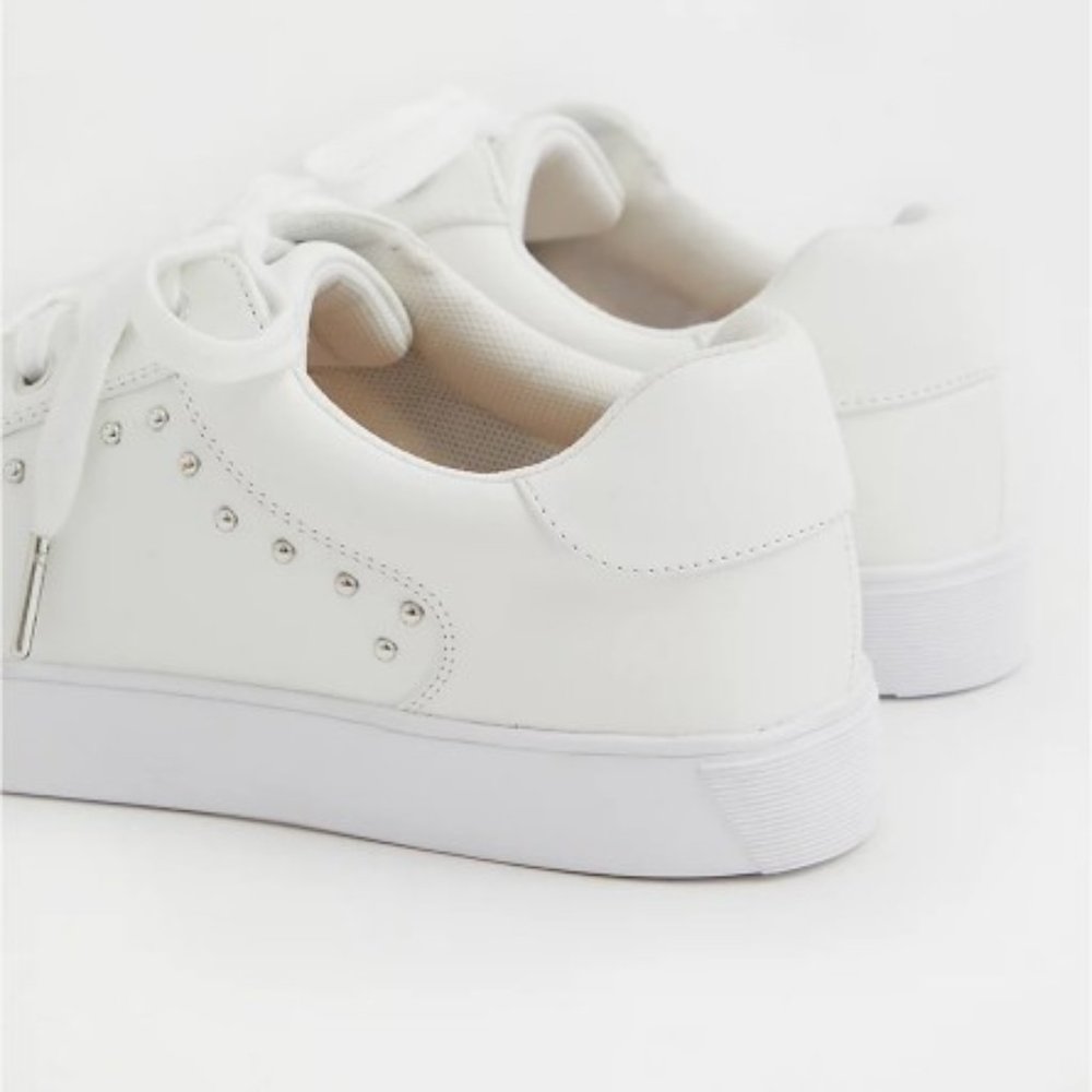 TORRID WHITE FAUX LEATHER STUDDED LACE-UP SNEAKERs 12 (WW) Shoes - Picture 3 of 7